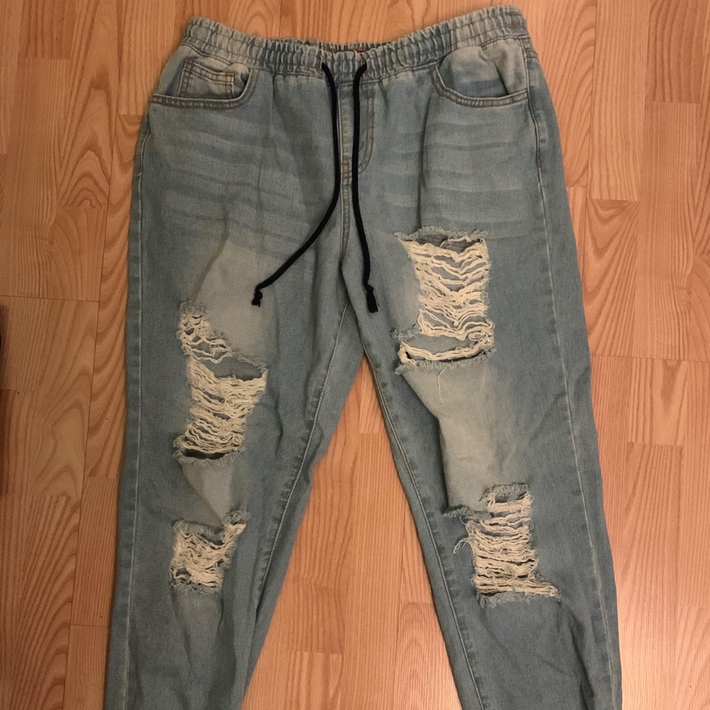 Vintage Guess jogger jeans!!  Like new!